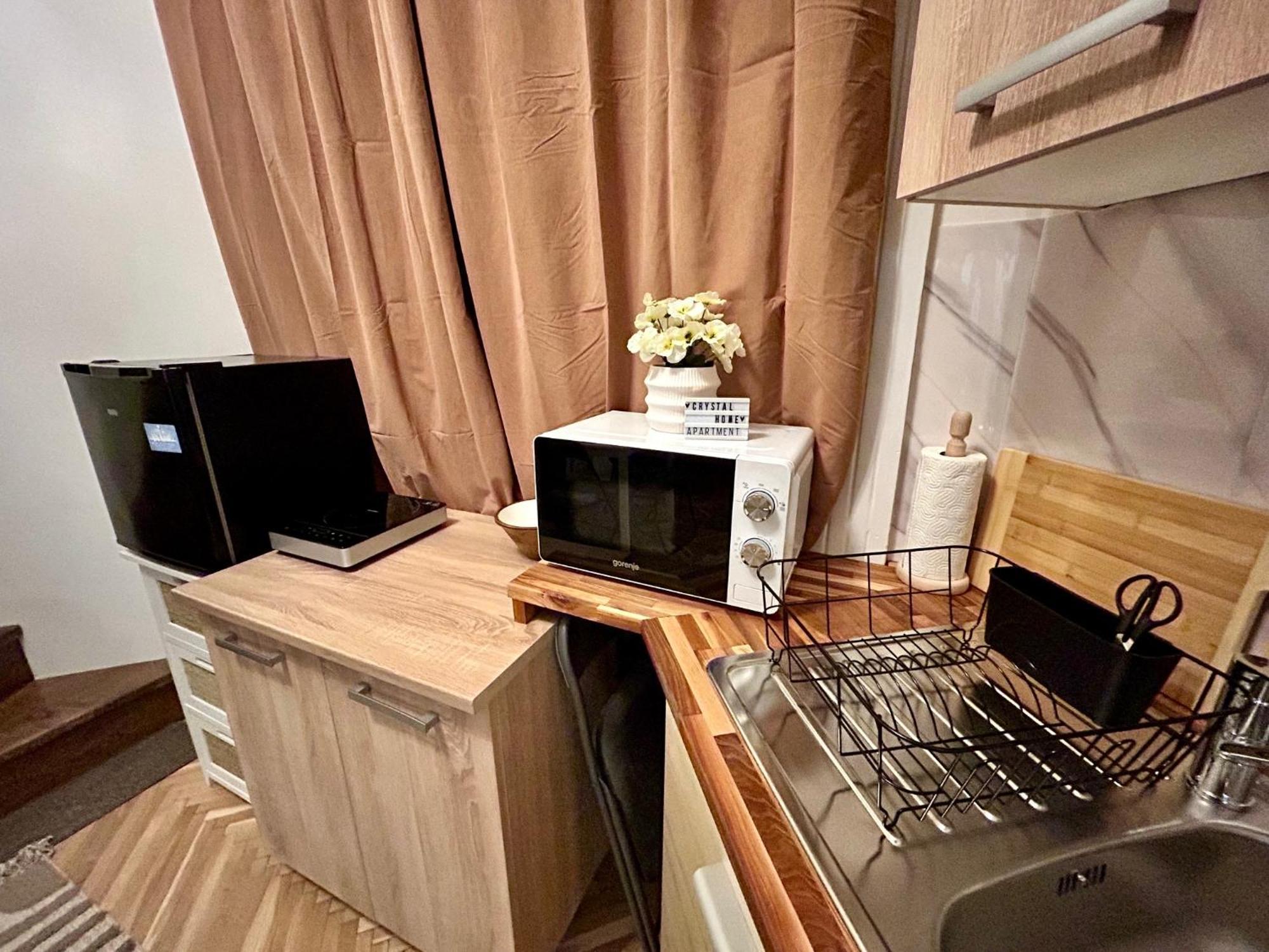 Crystalhome, Budapest